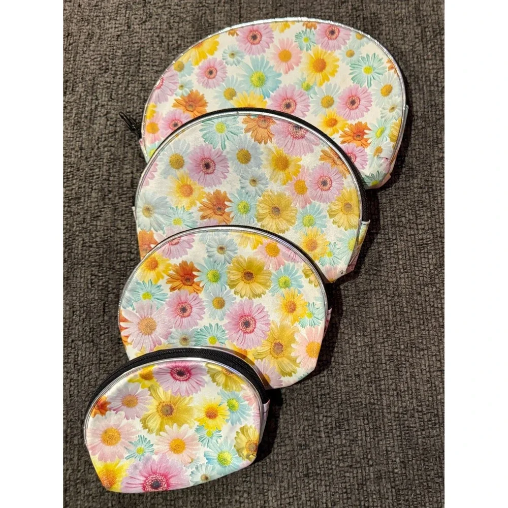 Nesting Cosmetic Bags Floral Daisy Pattern Set of 4 Pink Yellow Blue